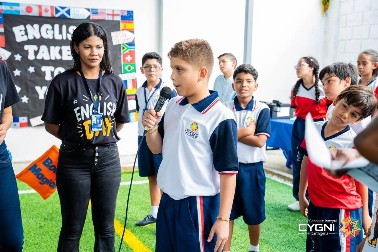 English Day en el patio del colegio